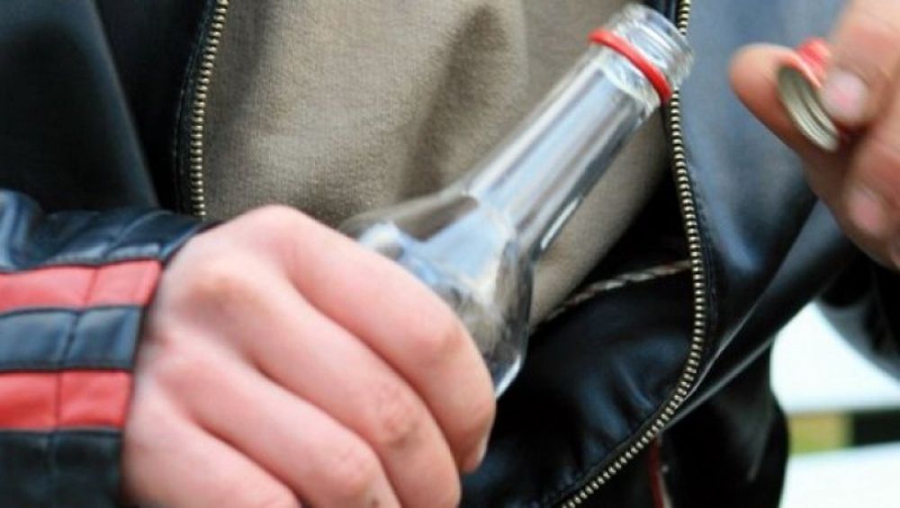 Фото новости - Ульяновец украл из коктебельского магазина 6 бутылок водки
