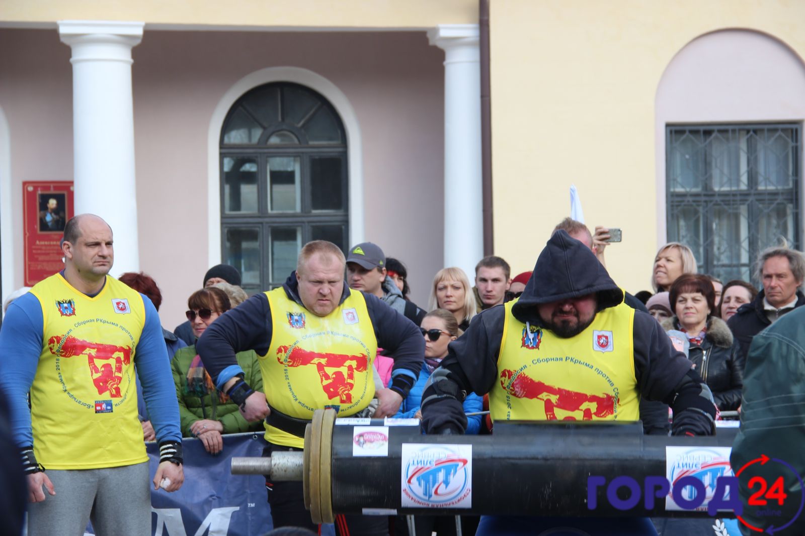 Нажмите чтобы увеличить Фото - На привокзальной площади проходят соревнования